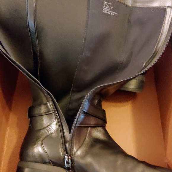 Spectacular !! New w box Coach boots size 10 M - Picture 8 of 8
